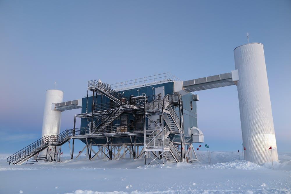 March 2015: The IceCube Laboratory