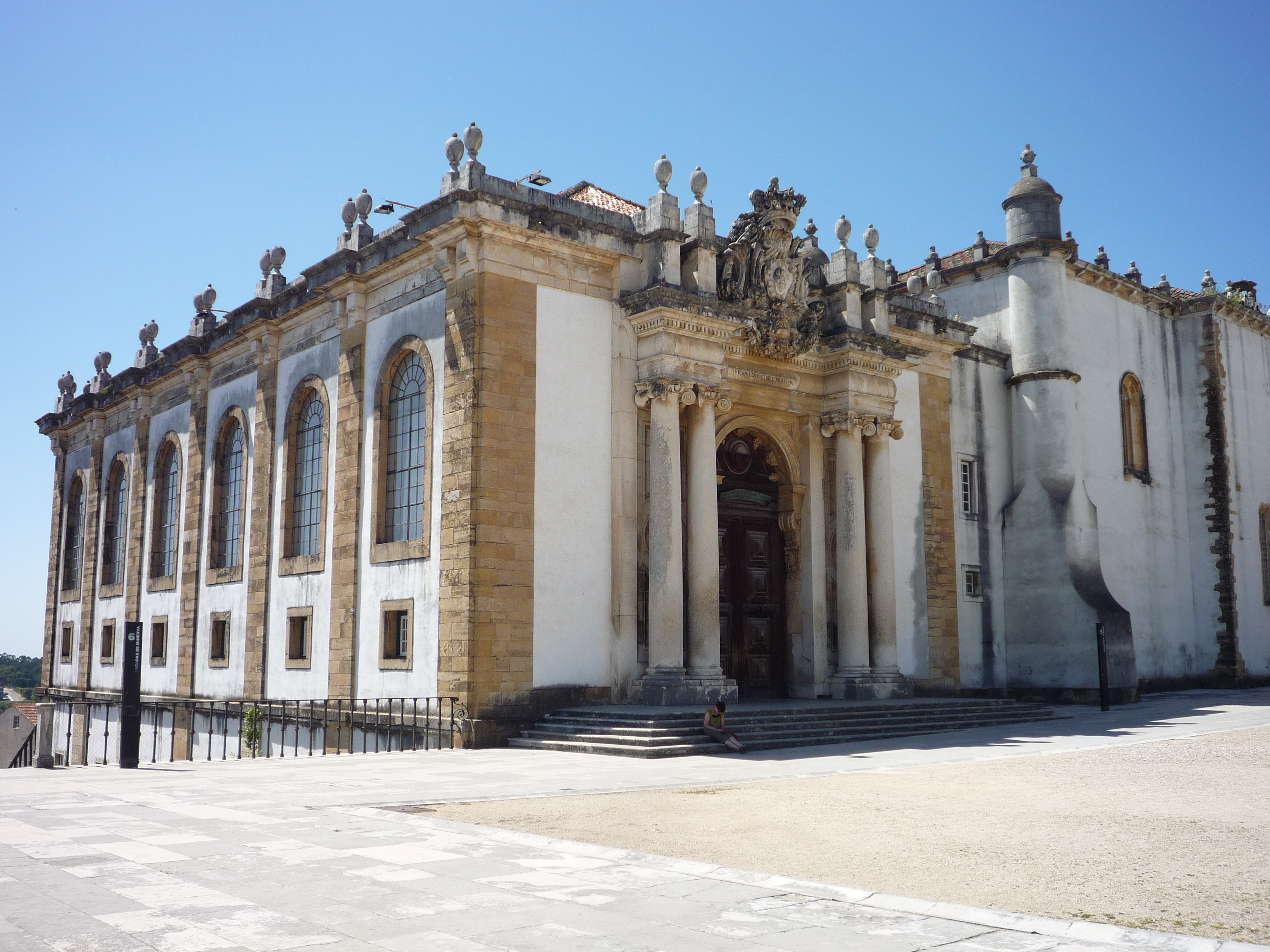 The exterior of the Joanina Library